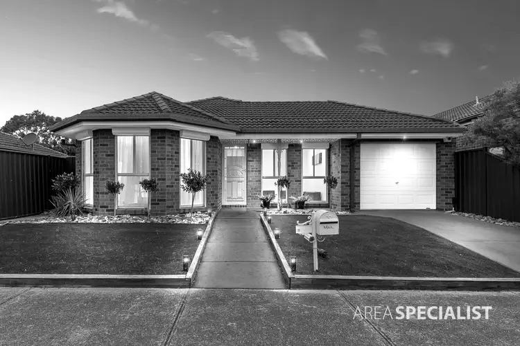 22 Clarendon Wynd, Caroline Springs VIC 3023