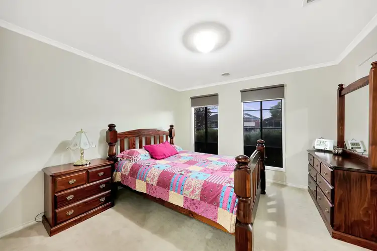Fifth view of Homely house listing, 15 Masters Circuit, Roxburgh Park VIC 3064
