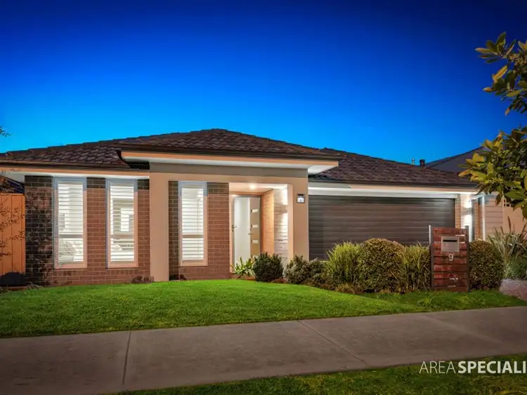 9 Glasson Way, Cranbourne West VIC 3977