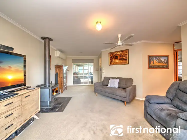 Fourth view of Homely house listing, 5 Leonie Court, Narre Warren VIC 3805