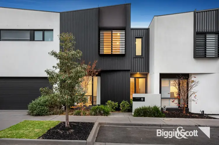 9 Ellsworth Crescent, Camberwell VIC 3124