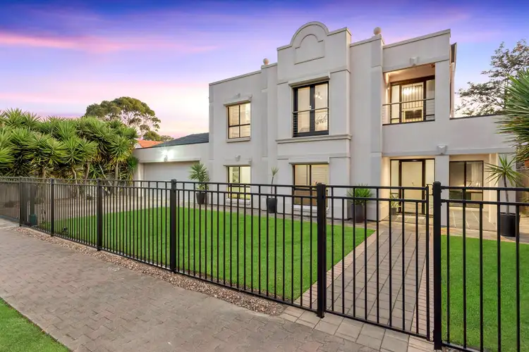 2 Leak Avenue, Glenelg North SA 5045