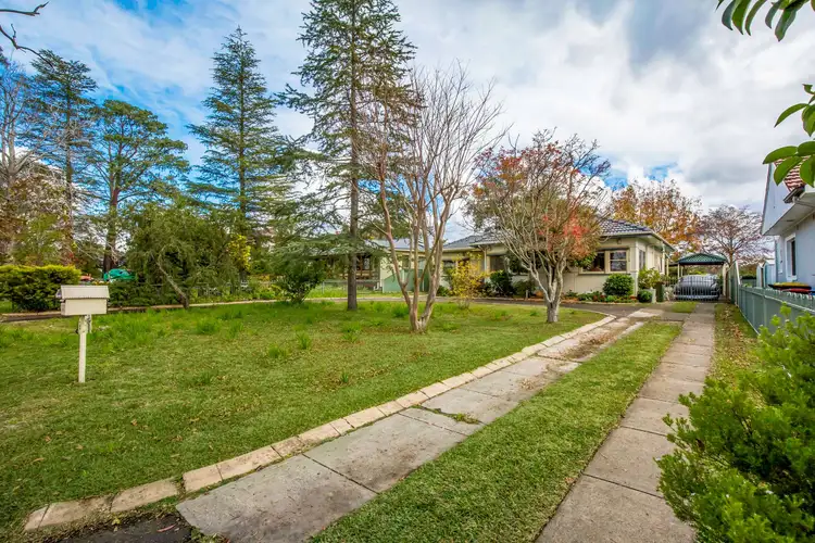 24 Mount Street, Glenbrook NSW 2773