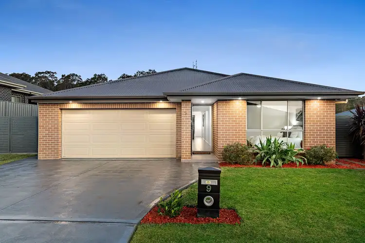 9 Brookfield Avenue, Fletcher NSW 2287