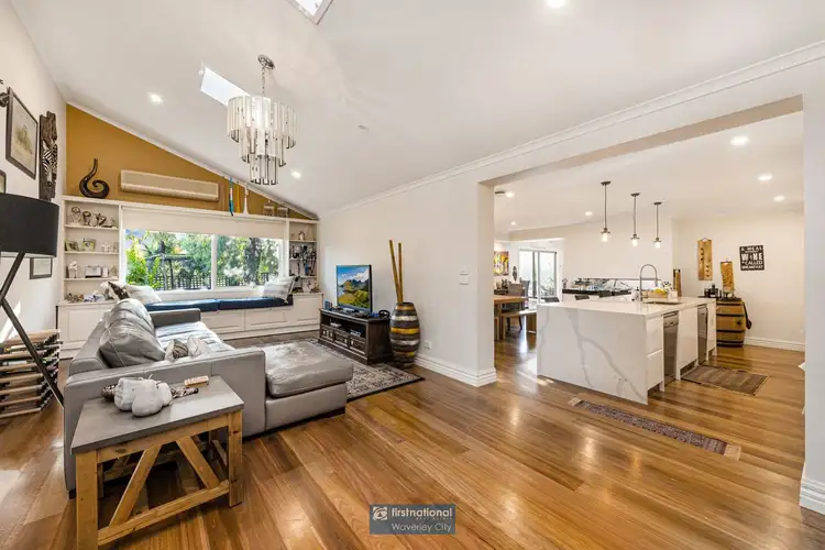7 Sampson Drive, Mount Waverley VIC 3149