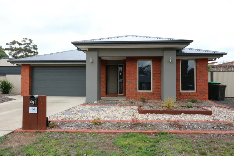 84 Napier Street, Avoca VIC 3467