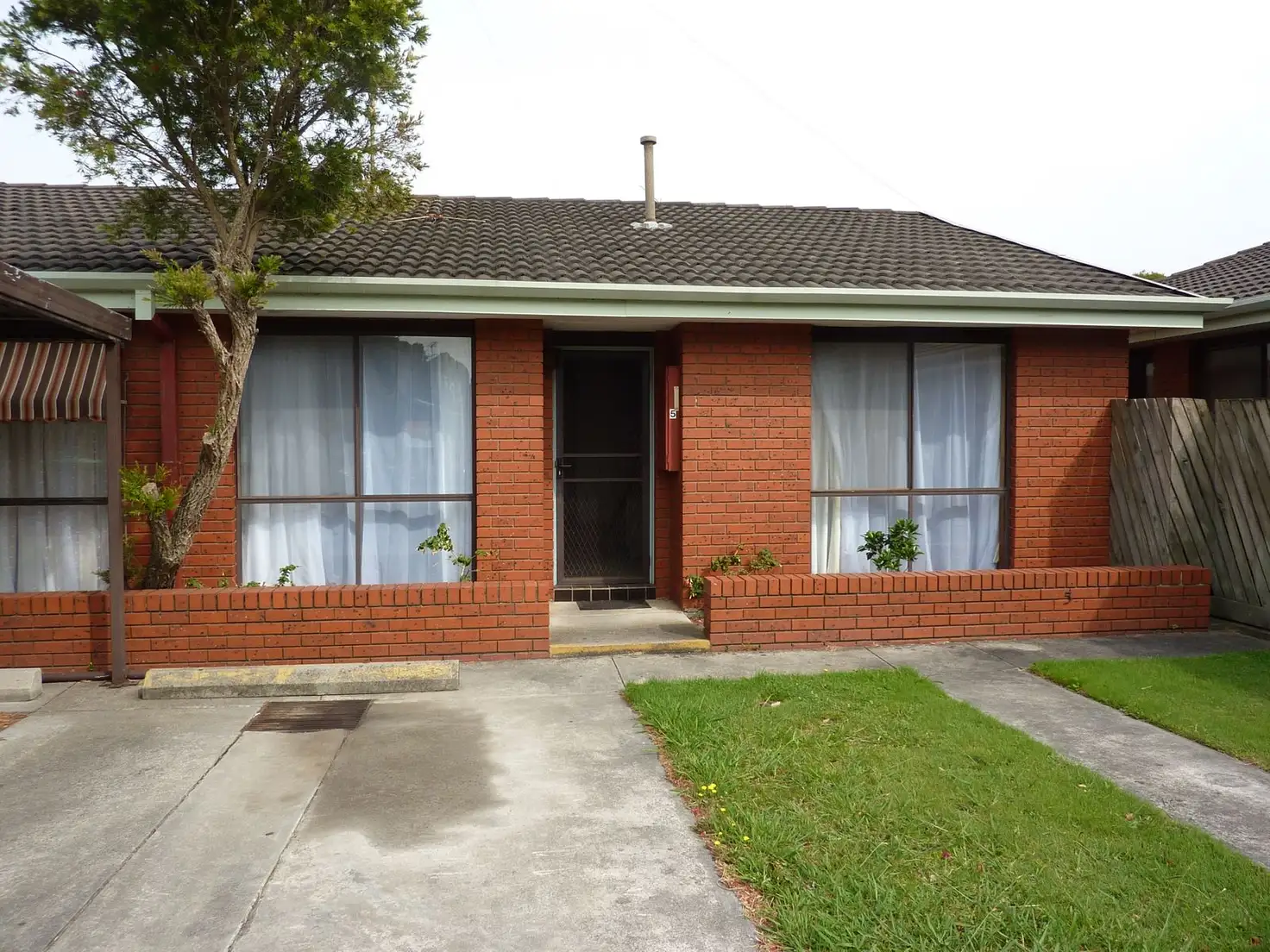 Main view of Homely unit listing, 5/12-14 Saxtons Drive, Moe VIC 3825