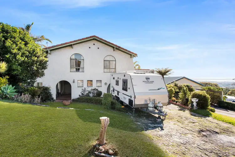 5 Stephenson Road, Bateau Bay NSW 2261
