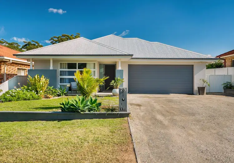 25 Hunter Street, Callala Bay NSW 2540