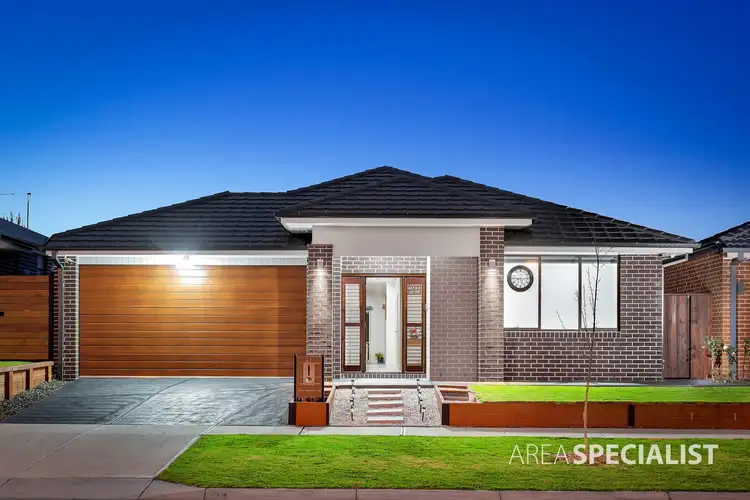 41 Bradman Drive, Cranbourne West VIC 3977