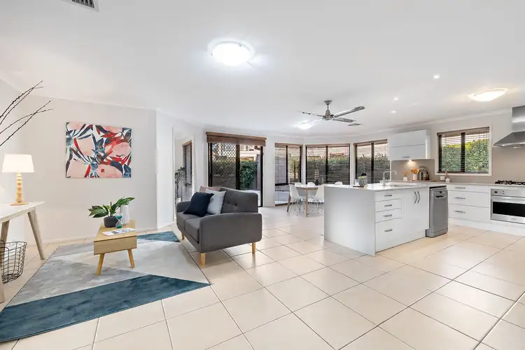 6 Morley Court, Cameron Park NSW 2285