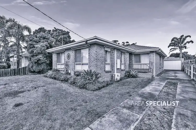 32 Bruce Street, Cranbourne VIC 3977