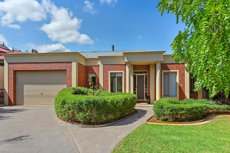 7 Mikado Place, Golden Square VIC 3555