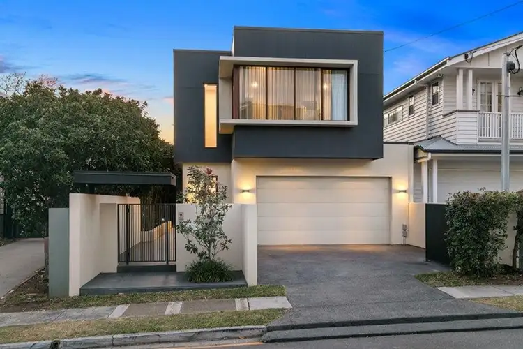 32 Princess Street, Bulimba QLD 4171