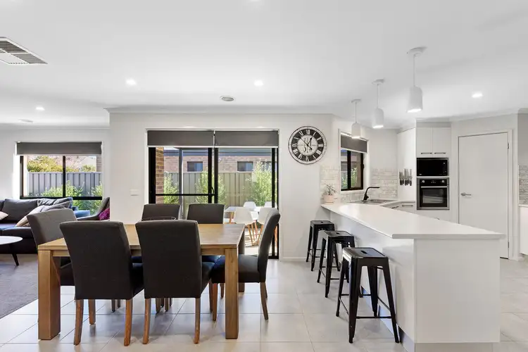 Sixth view of Homely house listing, 18 Carrington Close, White Hills VIC 3550