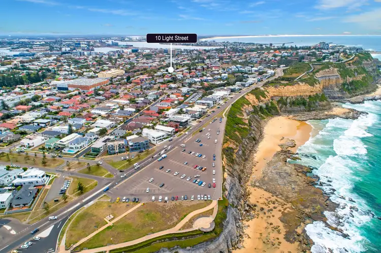 10 Light Street, Bar Beach NSW 2300