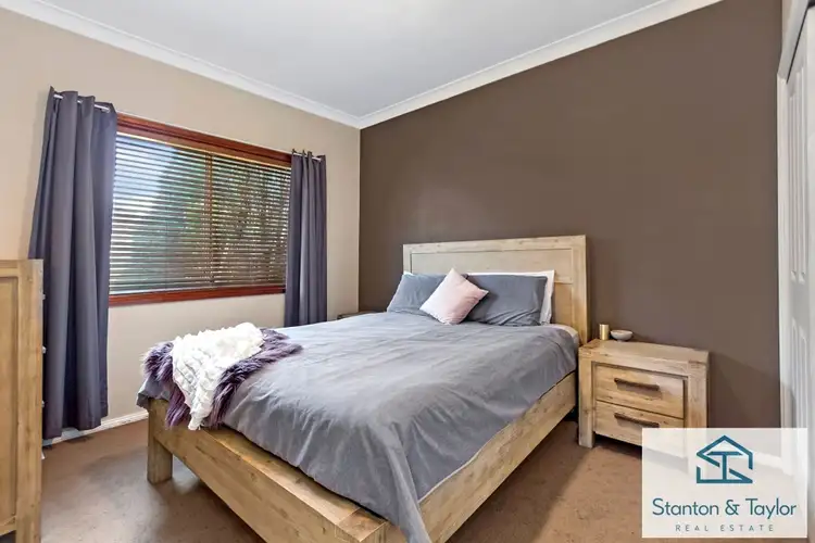 Sixth view of Homely house listing, 4 Lincoln Drive, Cambridge Park NSW 2747