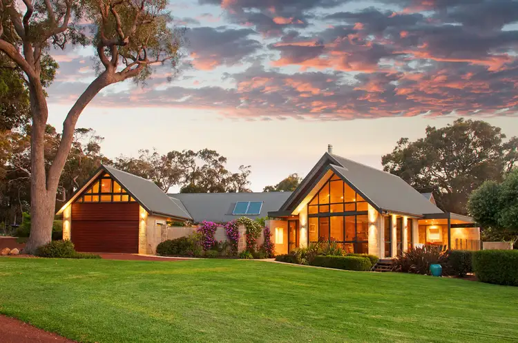 27 Grasstree Place, Yallingup WA 6282