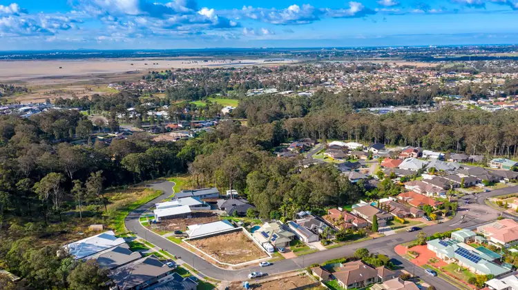 2 Turnberry Close, Fletcher NSW 2287