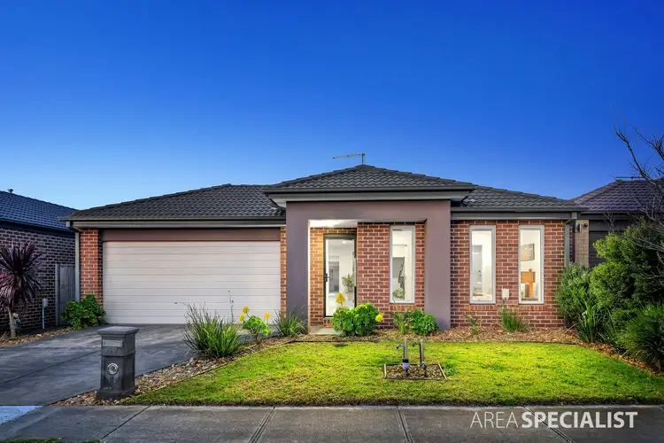 62 Crepe Avenue, Cranbourne West VIC 3977