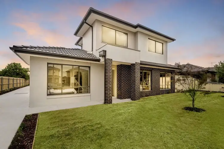 1, 3 & 4/15 Henry Street, St Albans VIC 3021