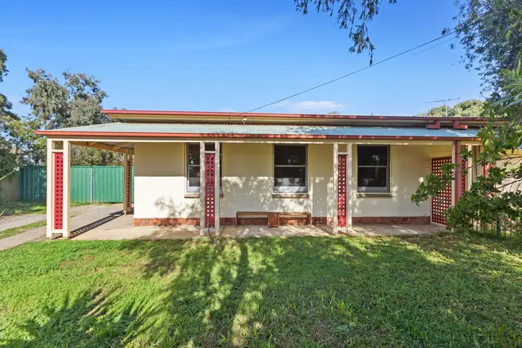 7 Romsey Court