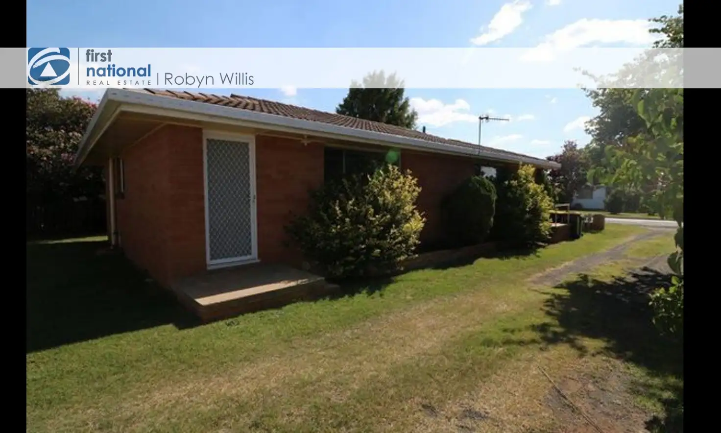 Main view of Homely unit listing, 2/27 Lewis Street, Glen Innes NSW 2370
