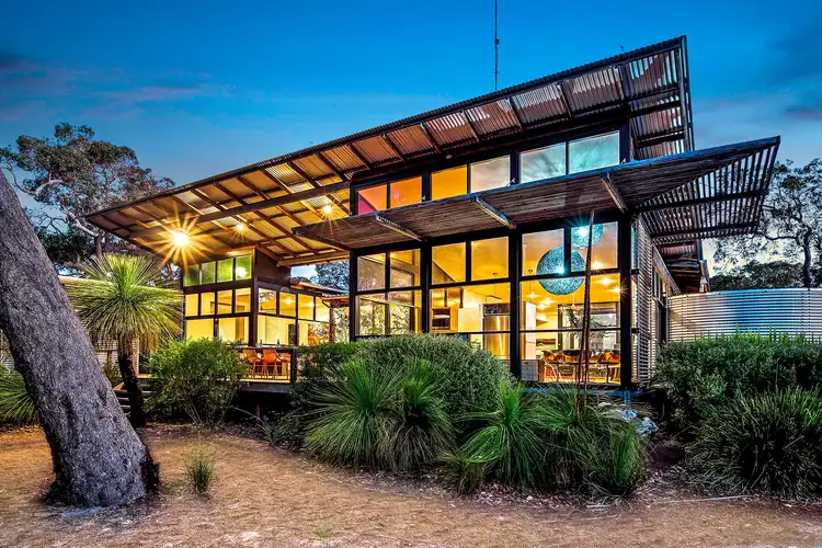 16 Macnair Place, Yallingup WA 6282