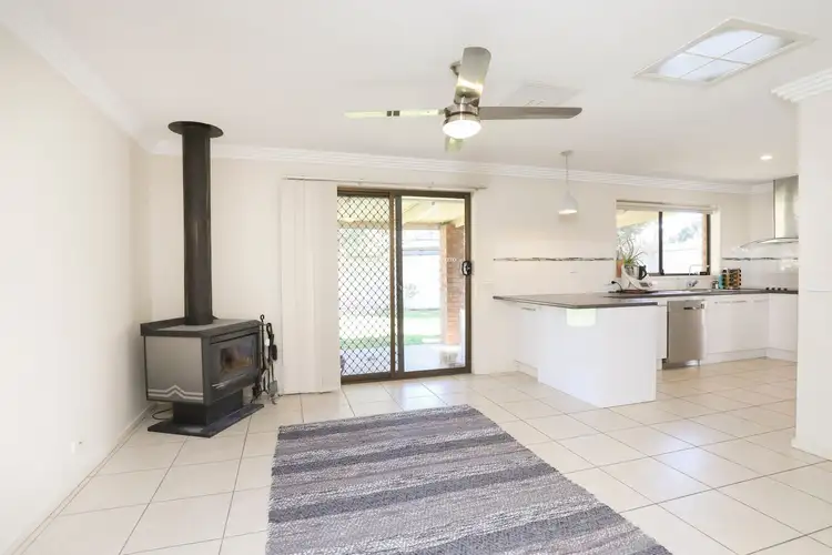 Fifth view of Homely house listing, 295 Tenth Street, Mildura VIC 3500