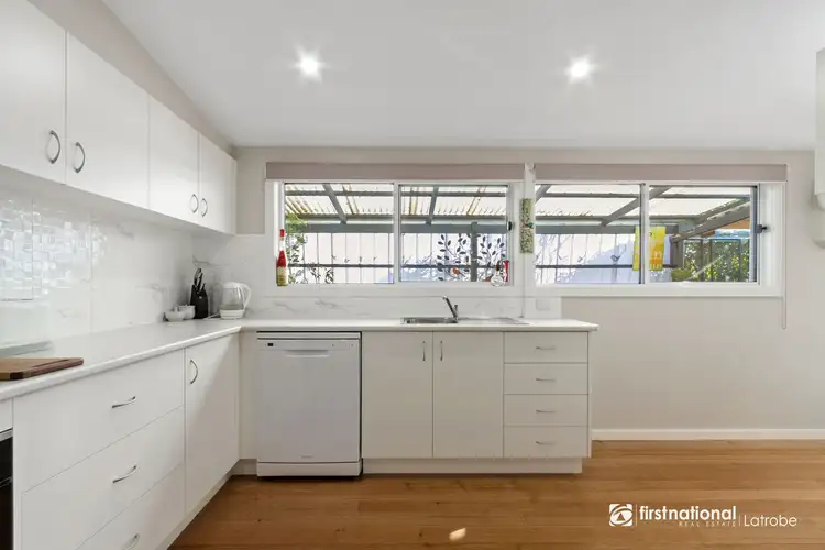Fifth view of Homely house listing, 7 Sara Court, Traralgon VIC 3844