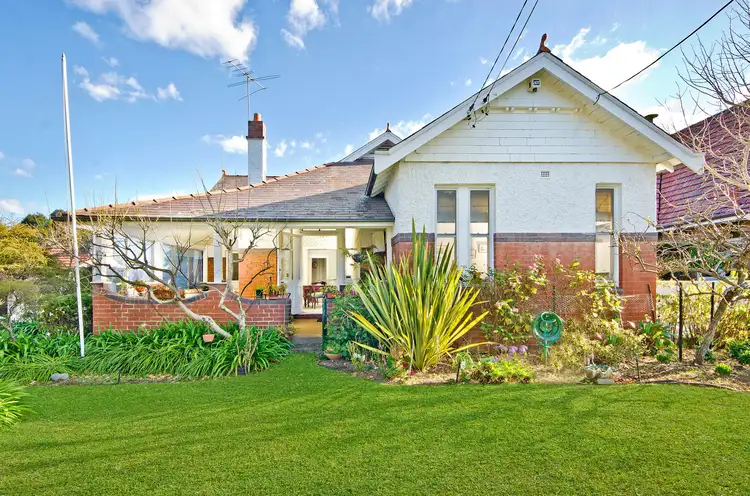 454 Blaxland Rd, Denistone NSW 2114