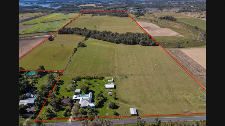 97 Middle Road, Palmers Island NSW 2463