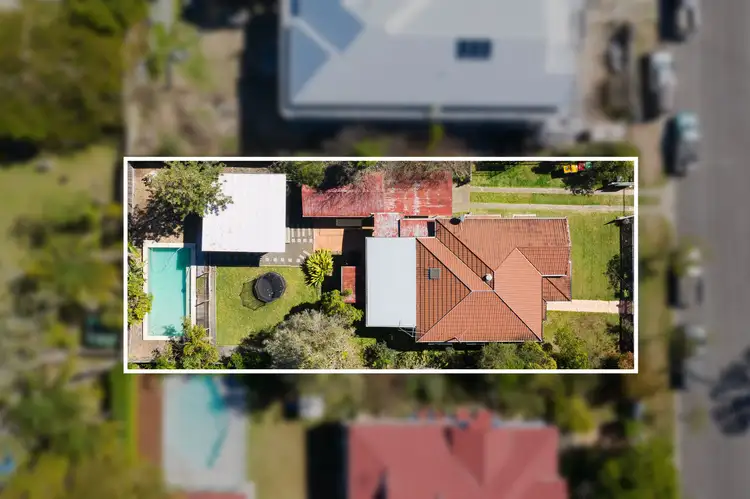 59 Real Avenue, Norman Park QLD 4170