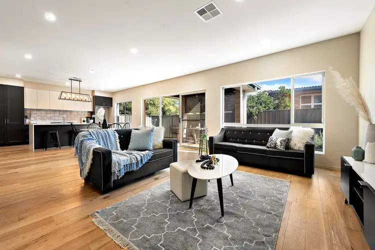 2/43 Berringar Road, Valentine NSW 2280
