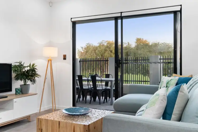 2/23 Green Road, Hillarys WA 6025