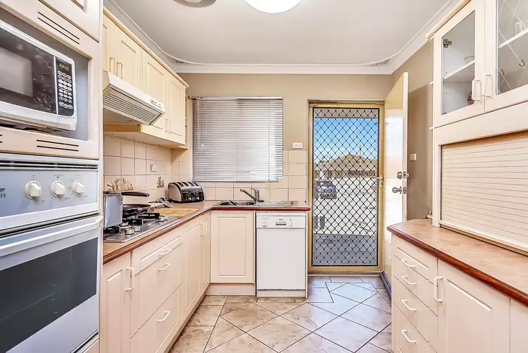 Fourth view of Homely unit listing, 9/5 Uldina Place, Pinjarra WA 6208