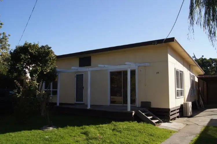19 STEWART STREET, Grantville VIC 3984