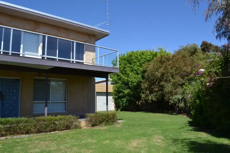 2 Anderson Avenue, Inverloch VIC 3996