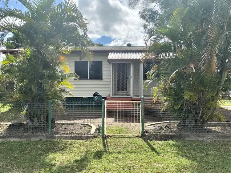 9 Place Avenue, Sarina QLD 4737