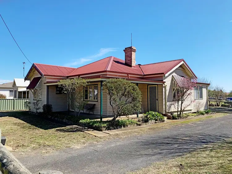 166 Taylor Street, Glen Innes NSW 2370