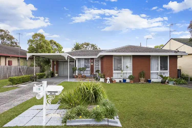 15 Cuthbert Road, Killarney Vale NSW 2261