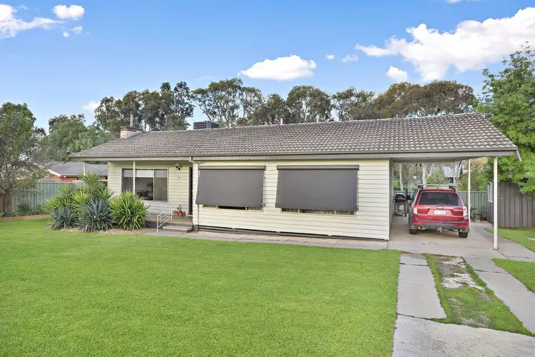 13 Spring Gully Road, Quarry Hill VIC 3550