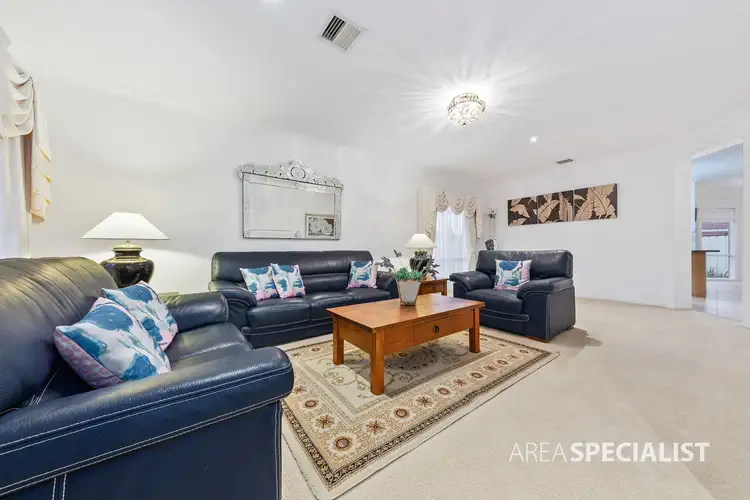 Fifth view of Homely house listing, 7 Edgewater Circuit, Cairnlea VIC 3023