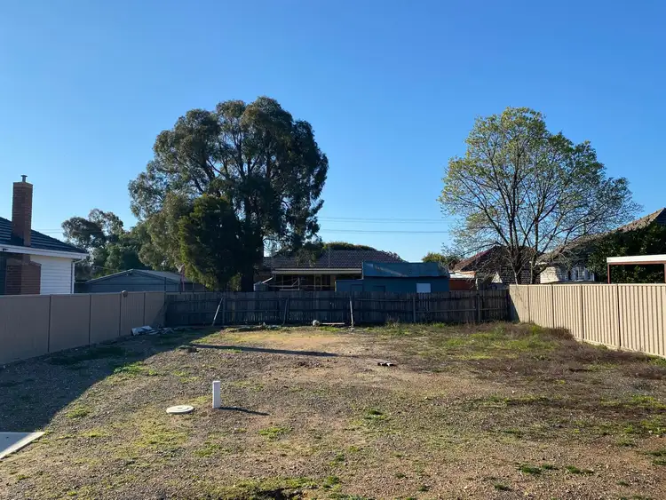 5 Page Court, Kangaroo Flat VIC 3555