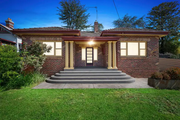 10 Echuca Street, Quarry Hill VIC 3550
