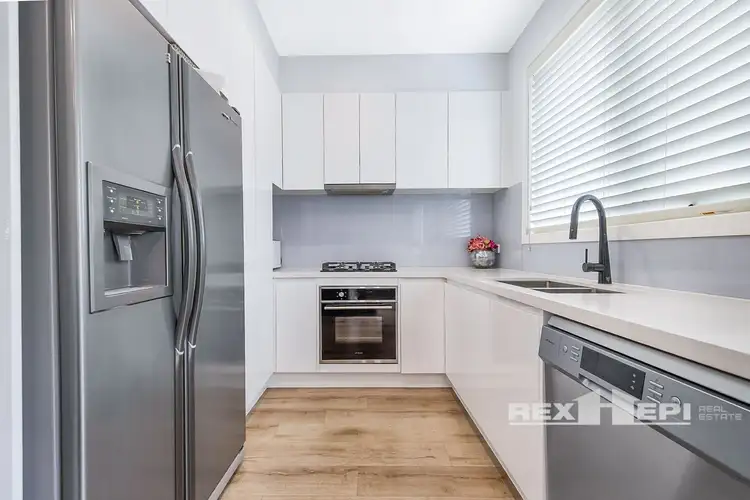 Fifth view of Homely unit listing, Unit 2/6 Matthew Court, Hampton Park VIC 3976