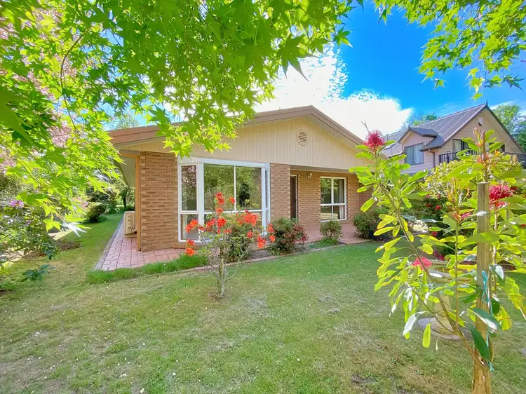 Main view of Homely house listing, 5 Ashwood Avenue, Bright VIC 3741