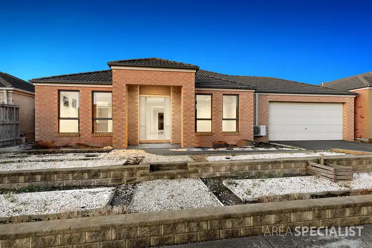 6 Von Nida Drive, Cranbourne North VIC 3977