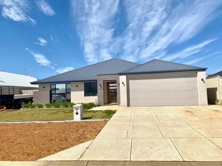 5 Harrison Way, Waroona WA 6215