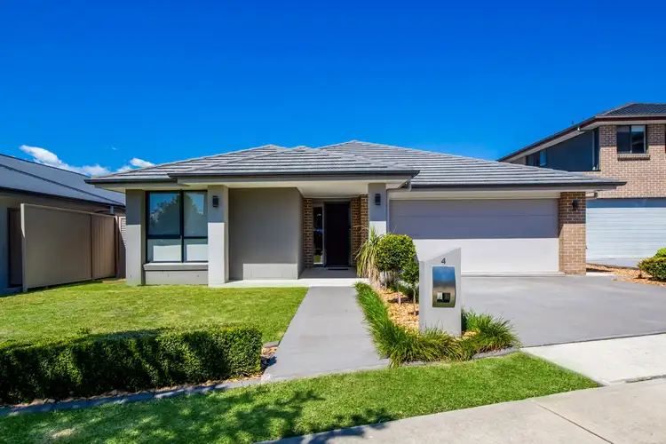 4 Katandra Place, Jordan Springs NSW 2747
